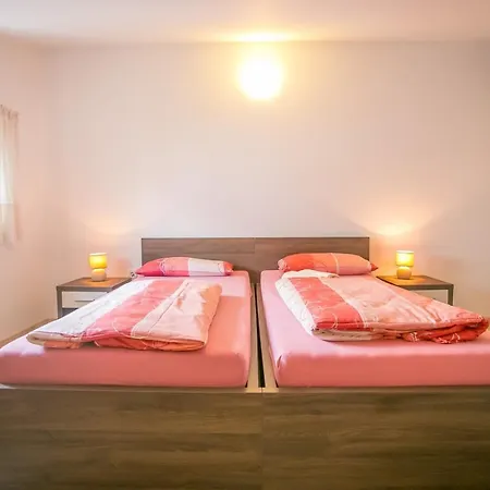 Sara Guest house 3*